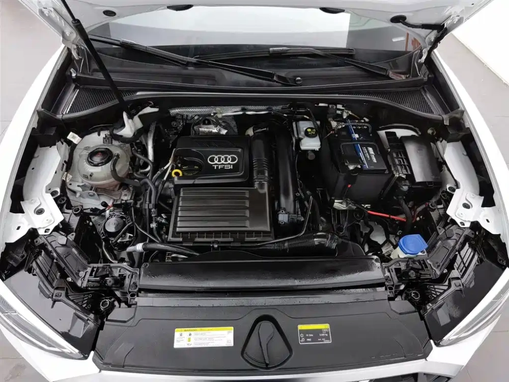 Audi Audi Q3 2021 35 TFSI Progressive Sport