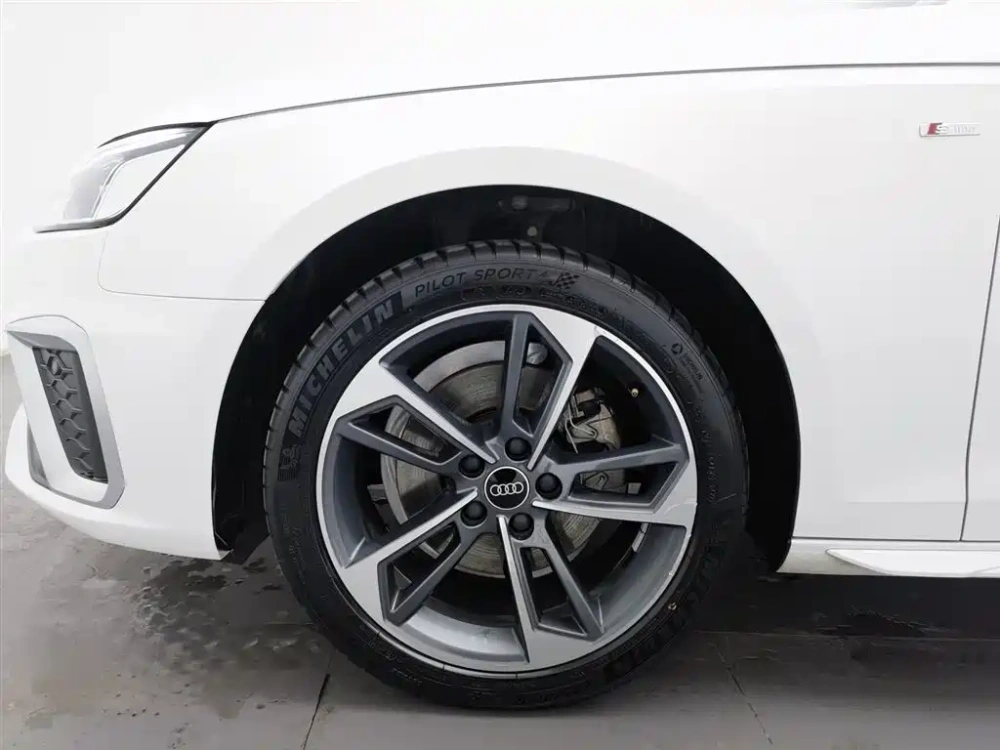 Audi Audi A4L 2022 40 TFSI Fashion Dynamic