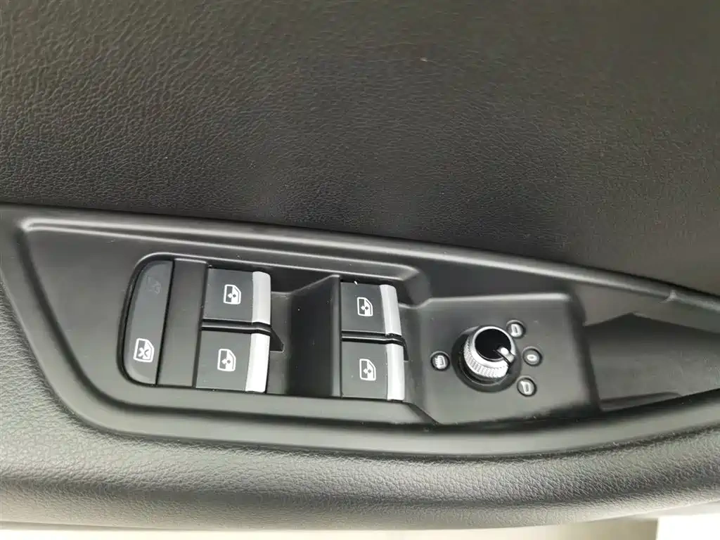 Audi Audi A4L 2017 40 TFSI Progressive