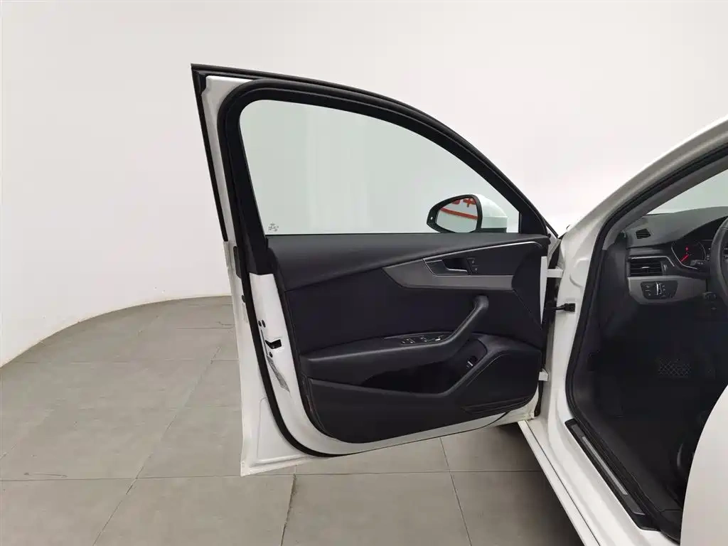 Audi Audi A4L 2017 40 TFSI Progressive
