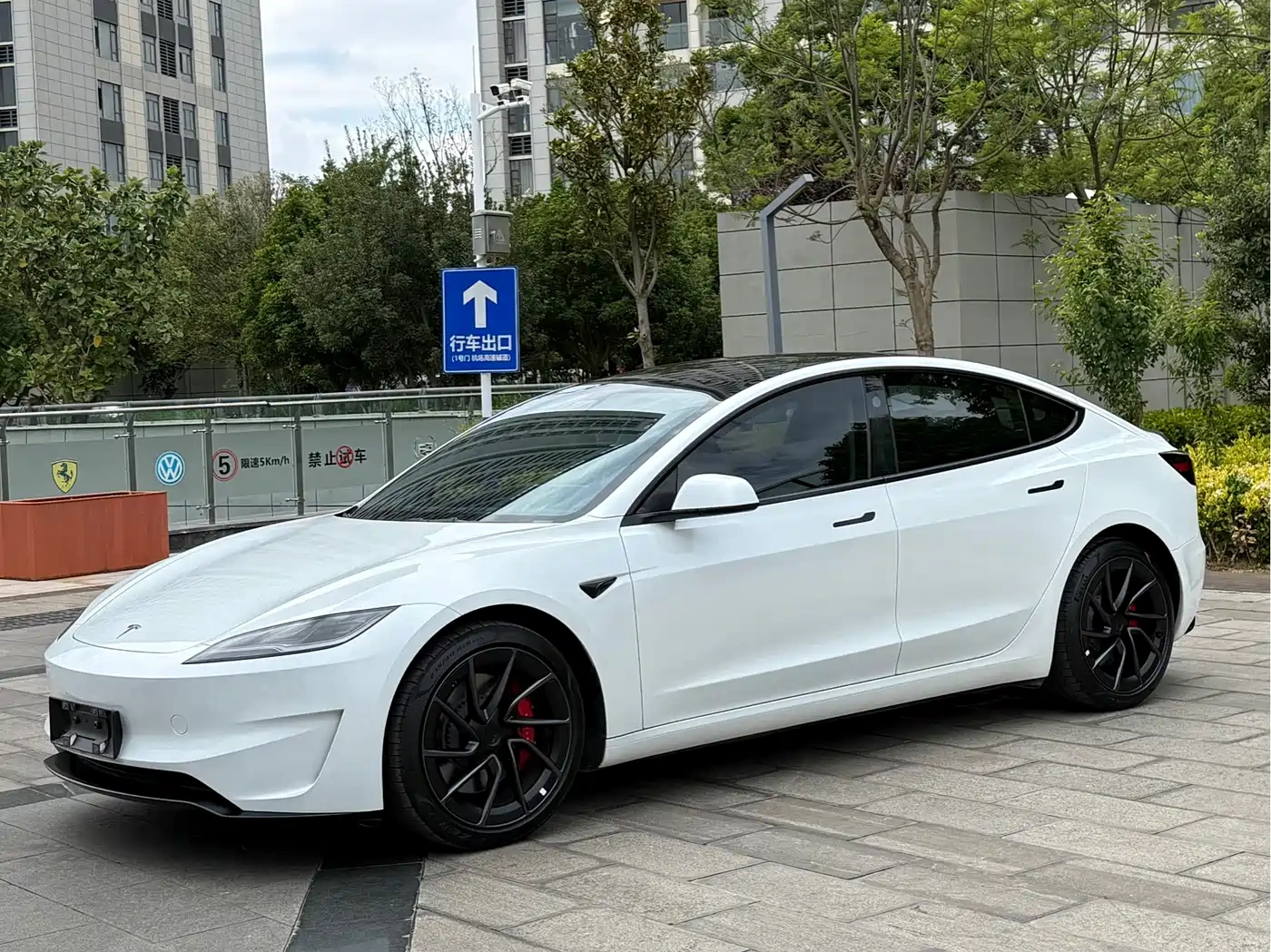 Tesla Model 3 2025 Model Year Facelift Performance All-Wheel Drive