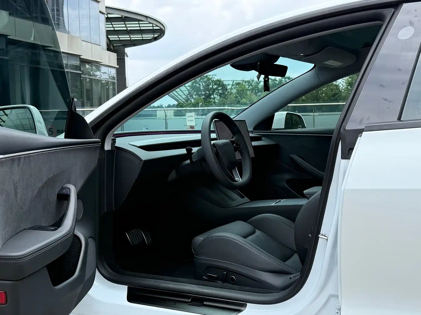 Tesla Model 3 2025 Model Year Facelift Performance All-Wheel Drive