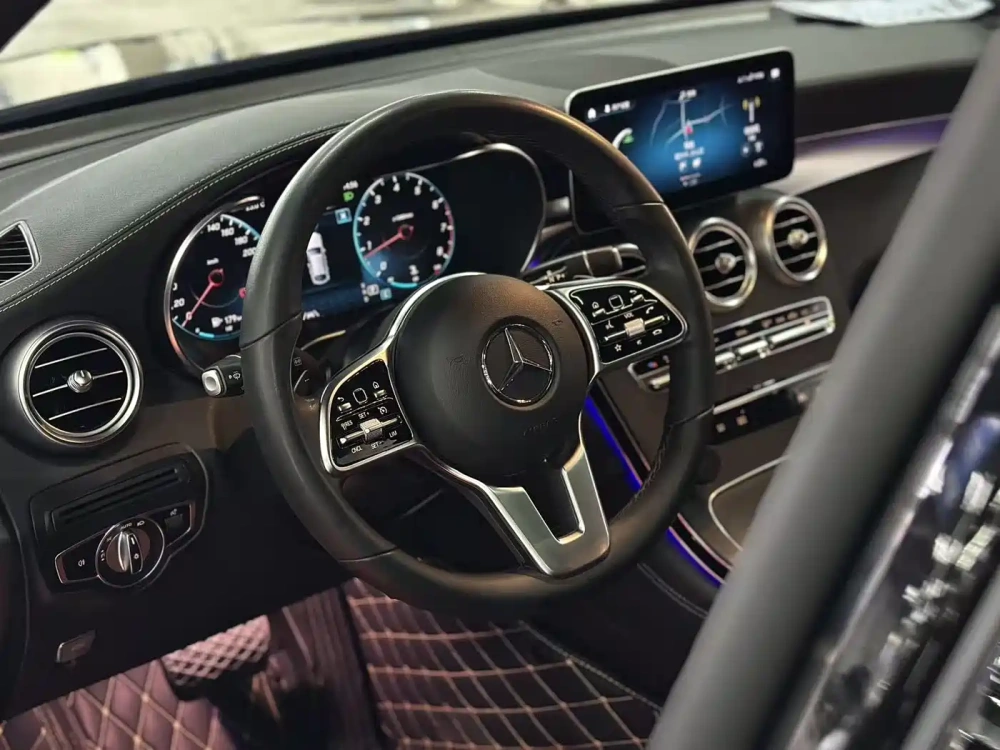 Mercedes-Benz Mercedes-Benz GLC Coupe 2021 GLC 300 4MATIC Coupe SUV