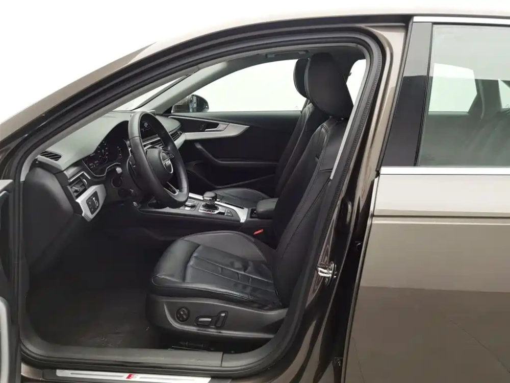 Audi Audi A4L 2018 30th Anniversary 40 TFSI Fashion