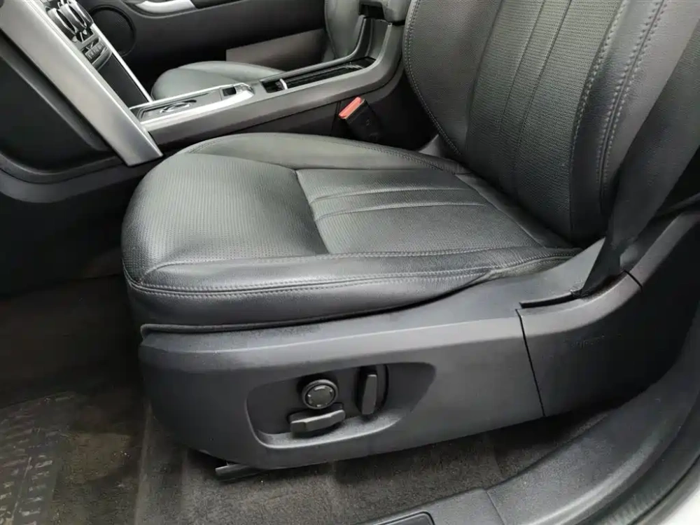 Land Rover Discovery Sport 2018 240PS HSE Edition