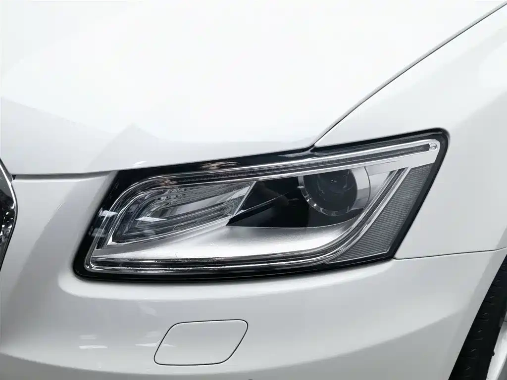 Audi Audi Q5 2016 40 TFSI Technology Model