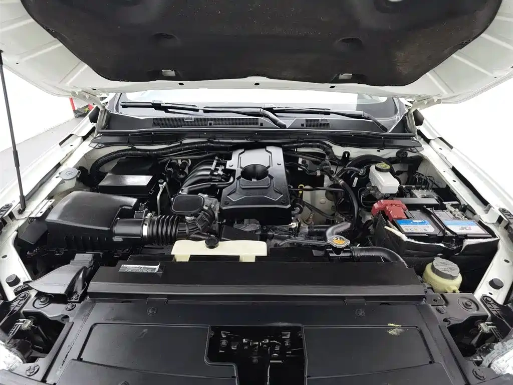 Nissan Terra 2020 2.5L XL Upper 4WD Automatic Luxury Edition