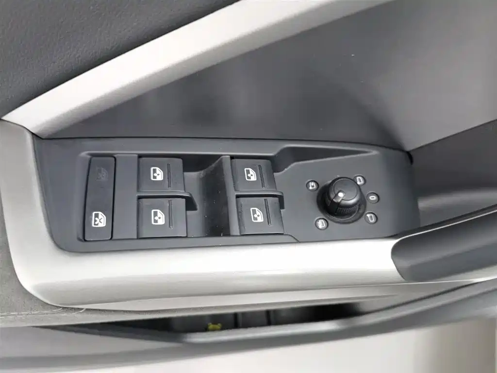 Audi Audi Q3 2019 35 TFSI Fashion Sport