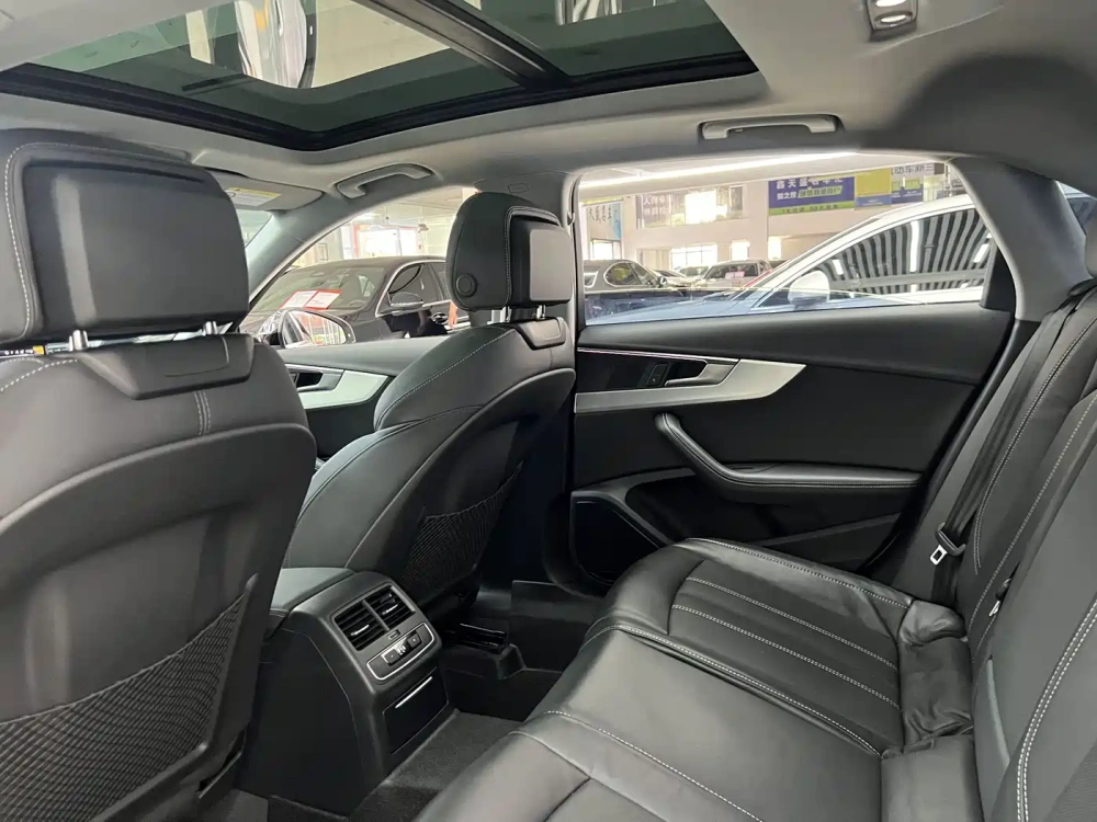 Audi Audi A4L 2022 40 TFSI Luxury Dynamic