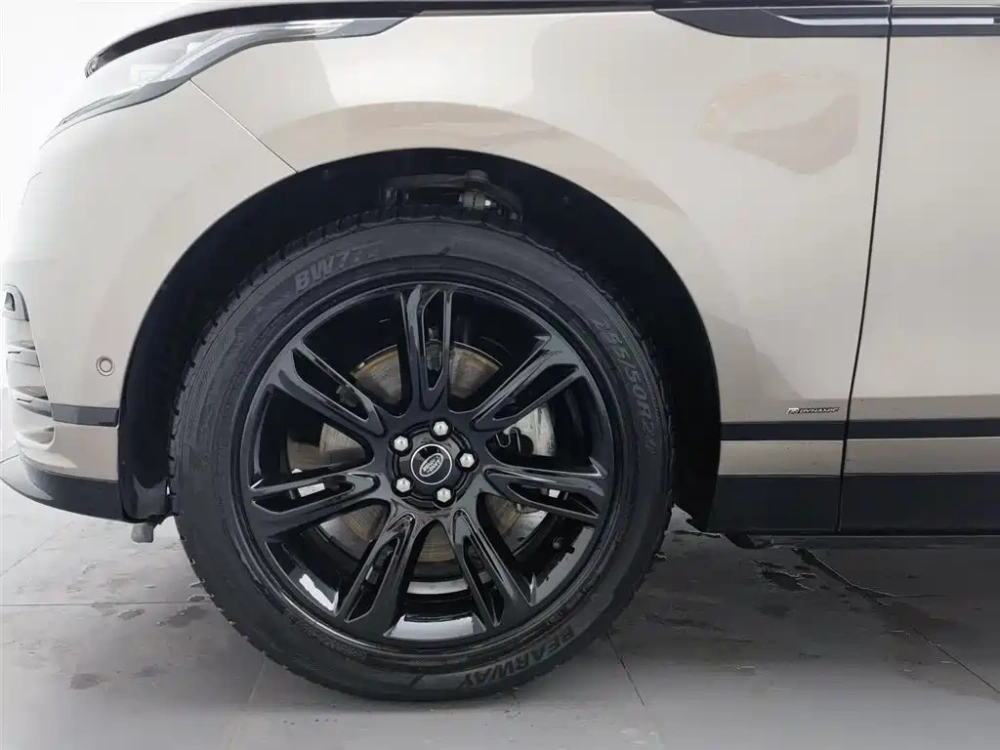 Land Rover Range Rover Velar 2021 P250 Gloss Black Collector's Edition