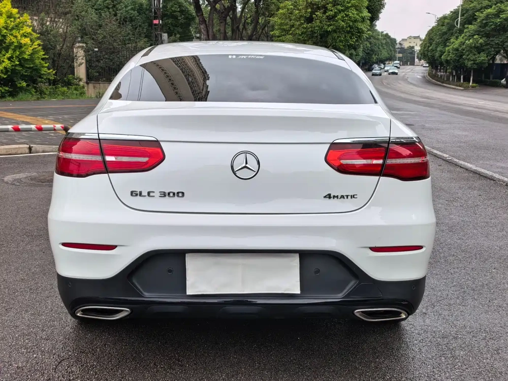 Mercedes-Benz Mercedes-Benz GLC Coupe 2017 GLC 300 4MATIC Coupe SUV