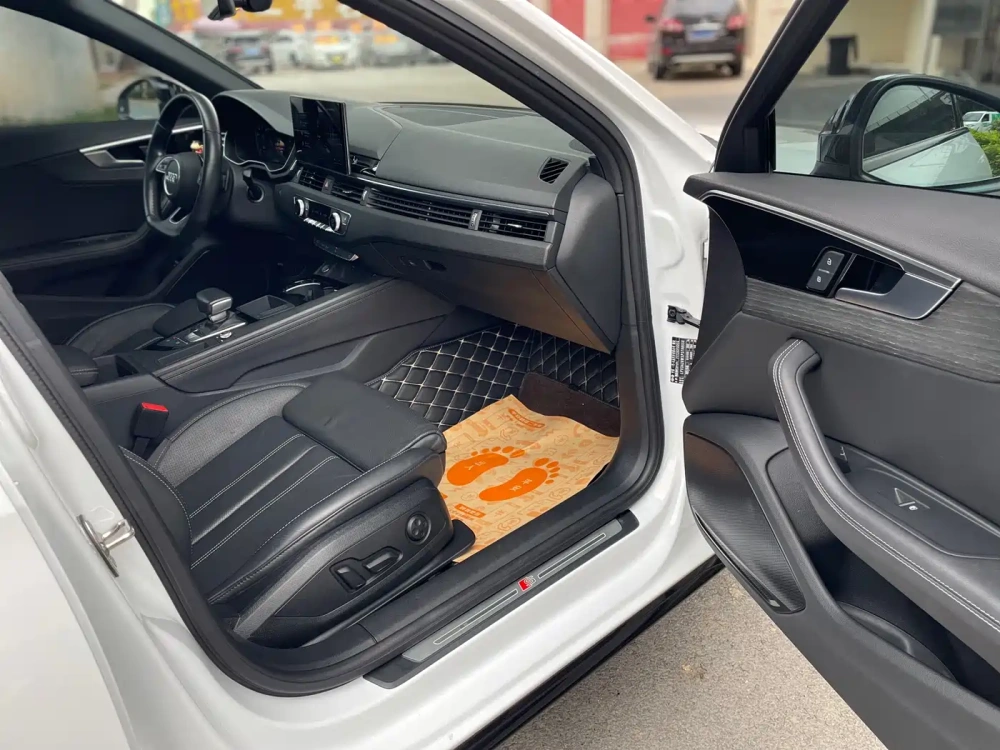 Audi Audi A4L 2023 40 TFSI Luxury Sport