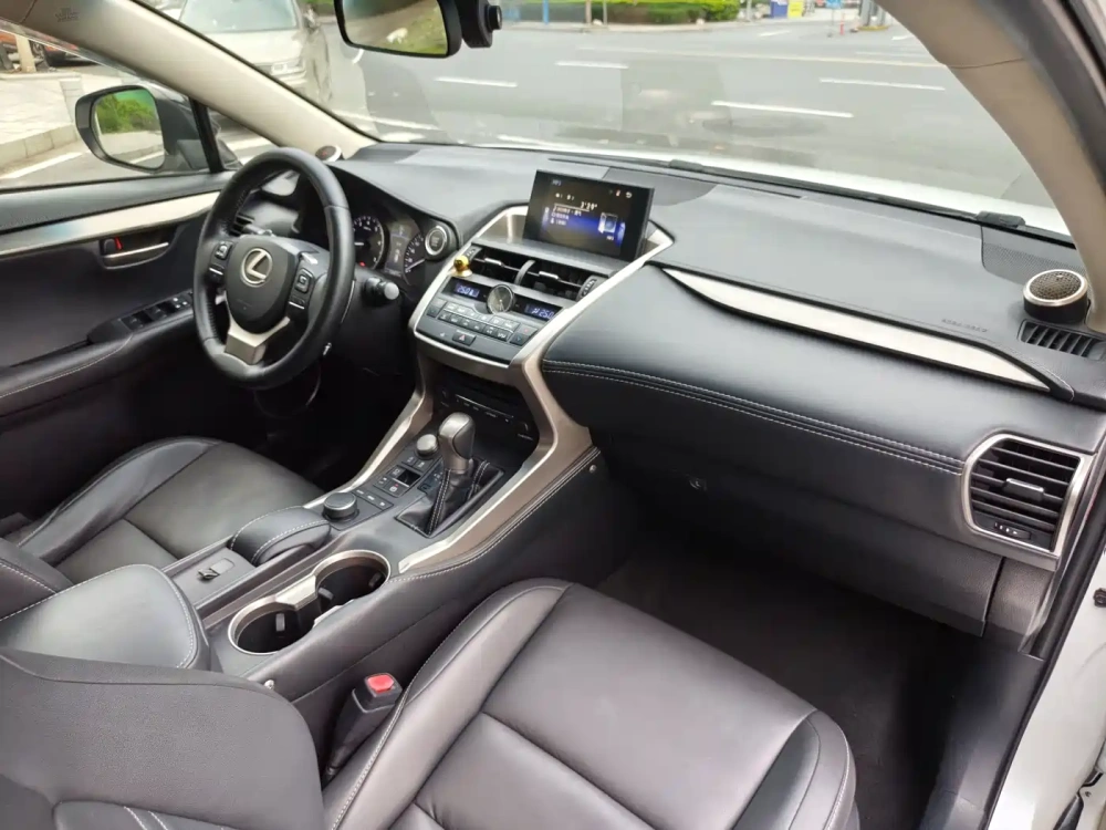 Lexus Lexus NX 2015 200t AWD F Sport