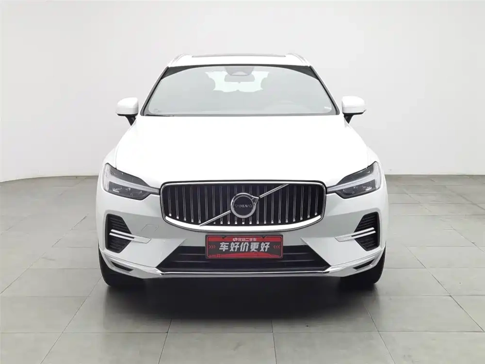 Volvo Volvo XC60 2025 B5 AWD Smart Luxury Edition