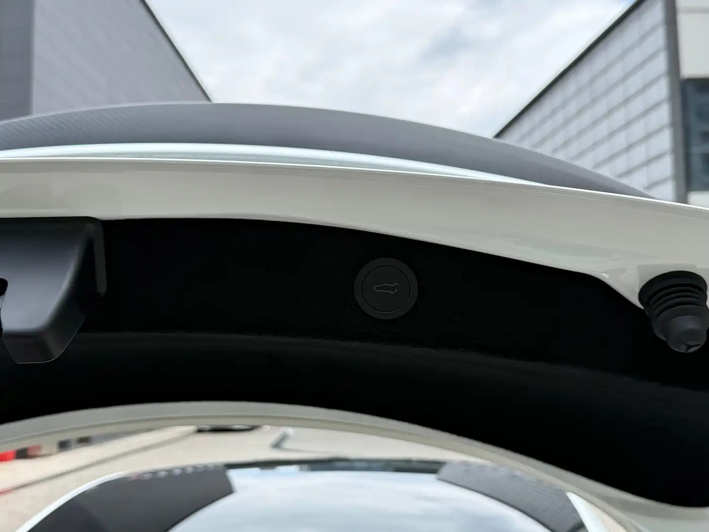 Tesla Model 3 2025 Model Year Facelift Performance All-Wheel Drive