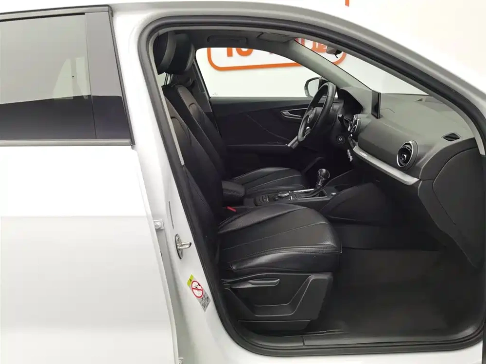 Audi Audi Q2L 2020 35 TFSI Progressive Dynamic Model