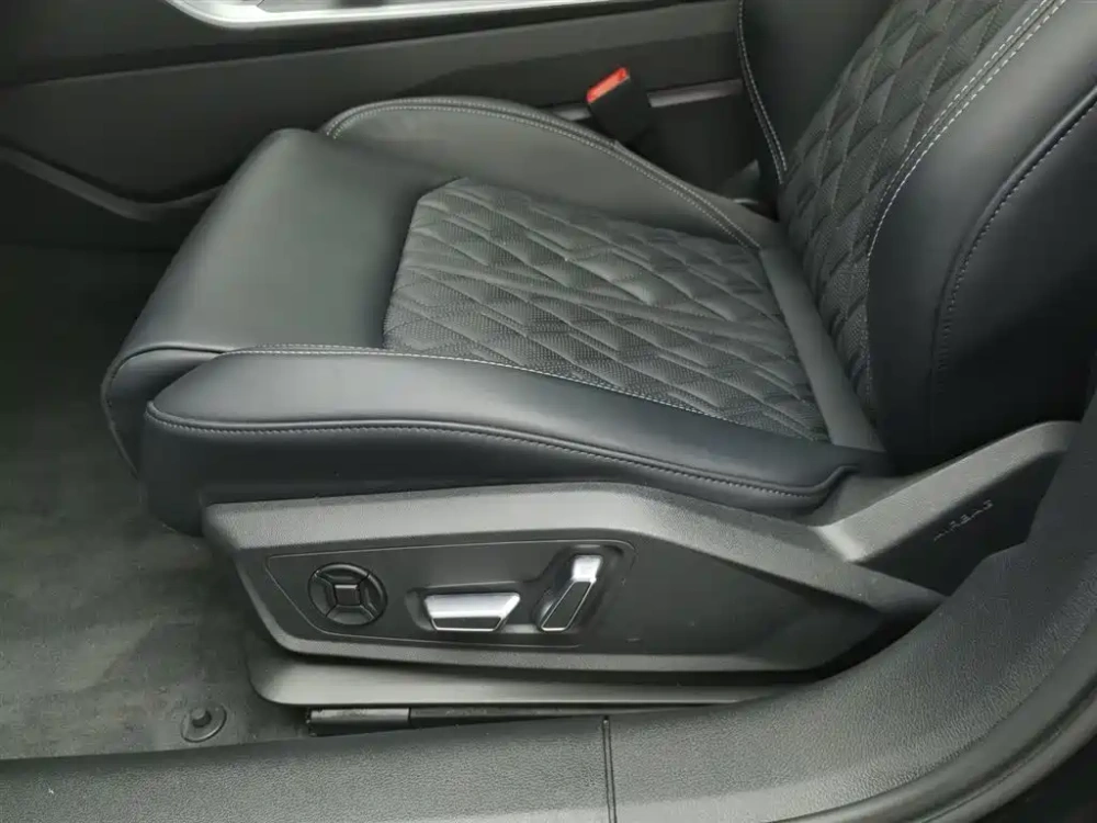Audi Audi A6L 2025 Model Year Facelift 45 TFSI quattro Premium Sport