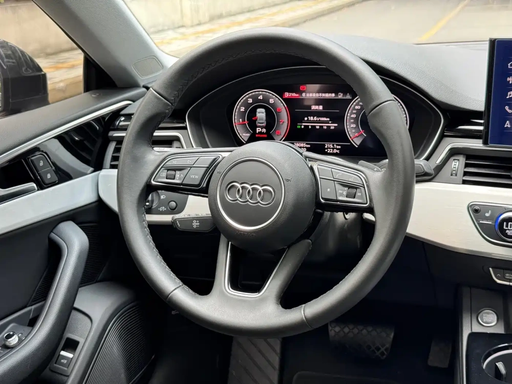 Audi Audi A5 (Import) 2023 Sportback 40 TFSI quattro Luxury Dynamic