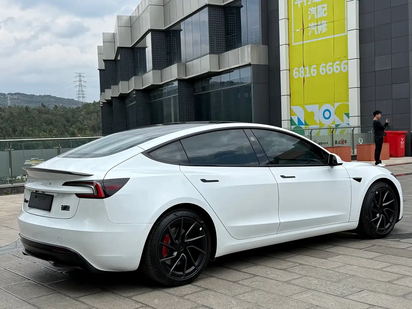 Tesla Model 3 2025 Model Year Facelift Performance All-Wheel Drive