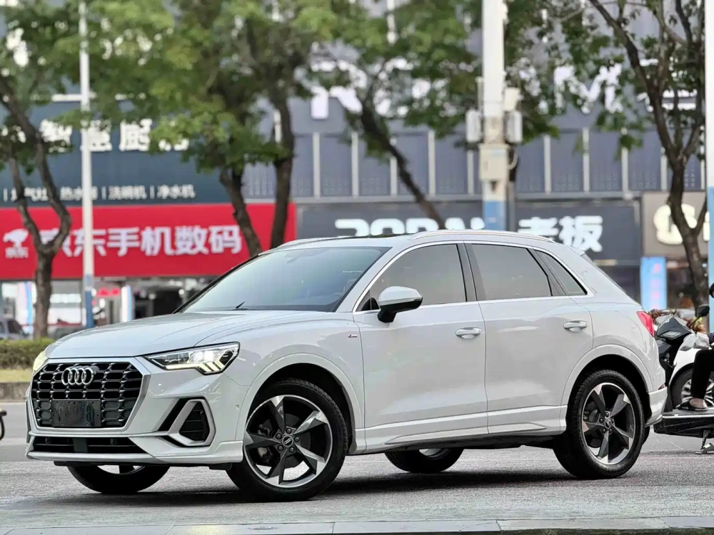 Audi Audi Q3 2021 35 TFSI Fashion Sport