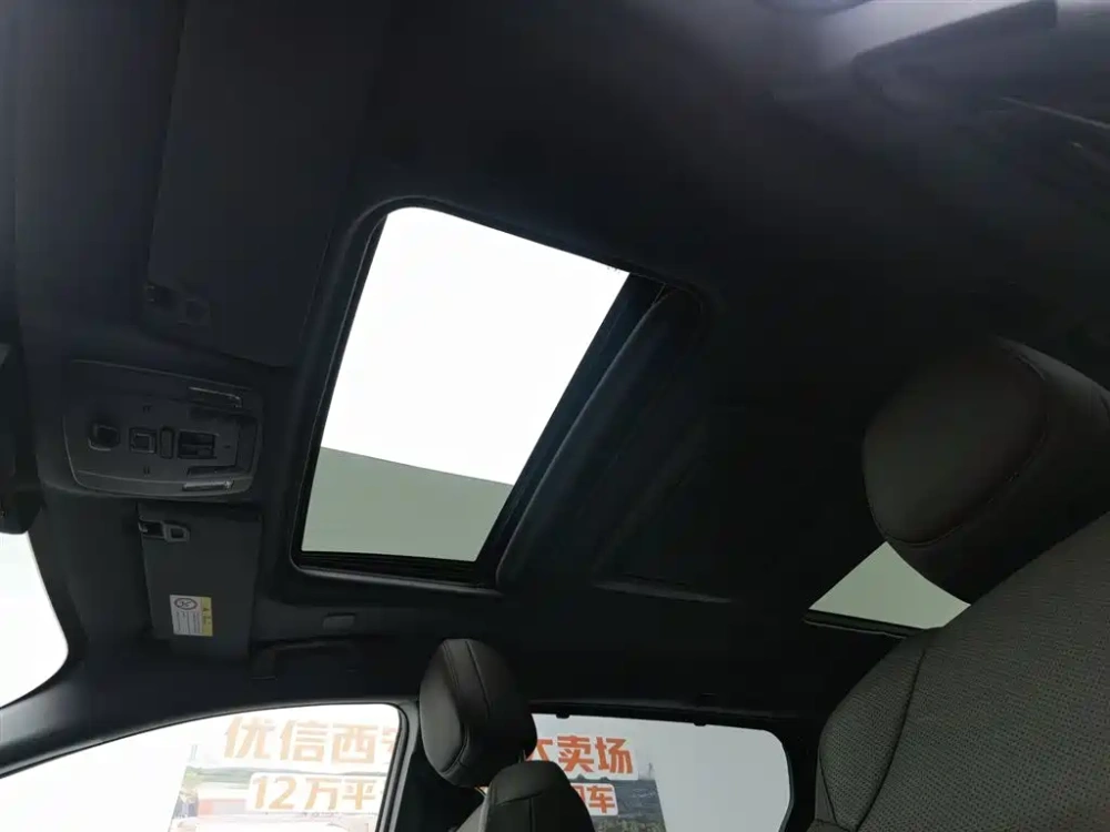 Toyota Toyota Sienna 2021 2.5L Hybrid Platinum Edition