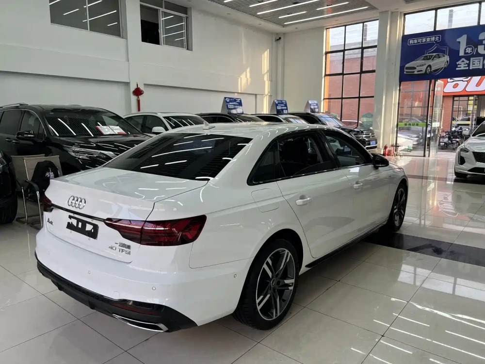 Audi Audi A4L 2022 40 TFSI Luxury Dynamic