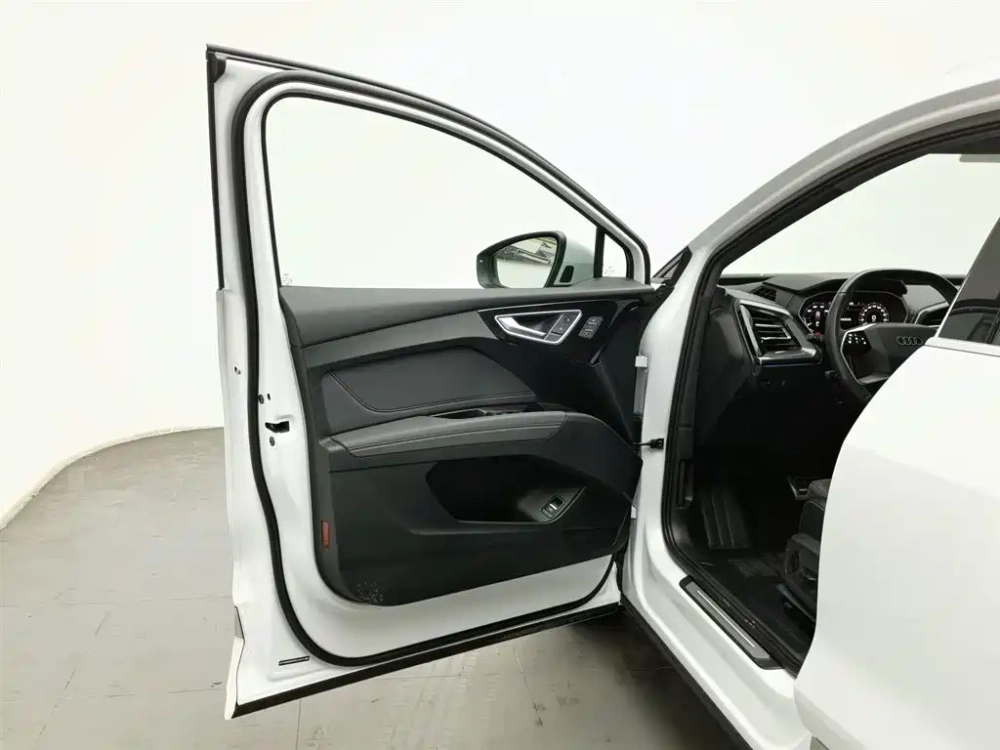 Audi Audi Q4 e-tron 2023 50 e-tron quattro Creation Edition