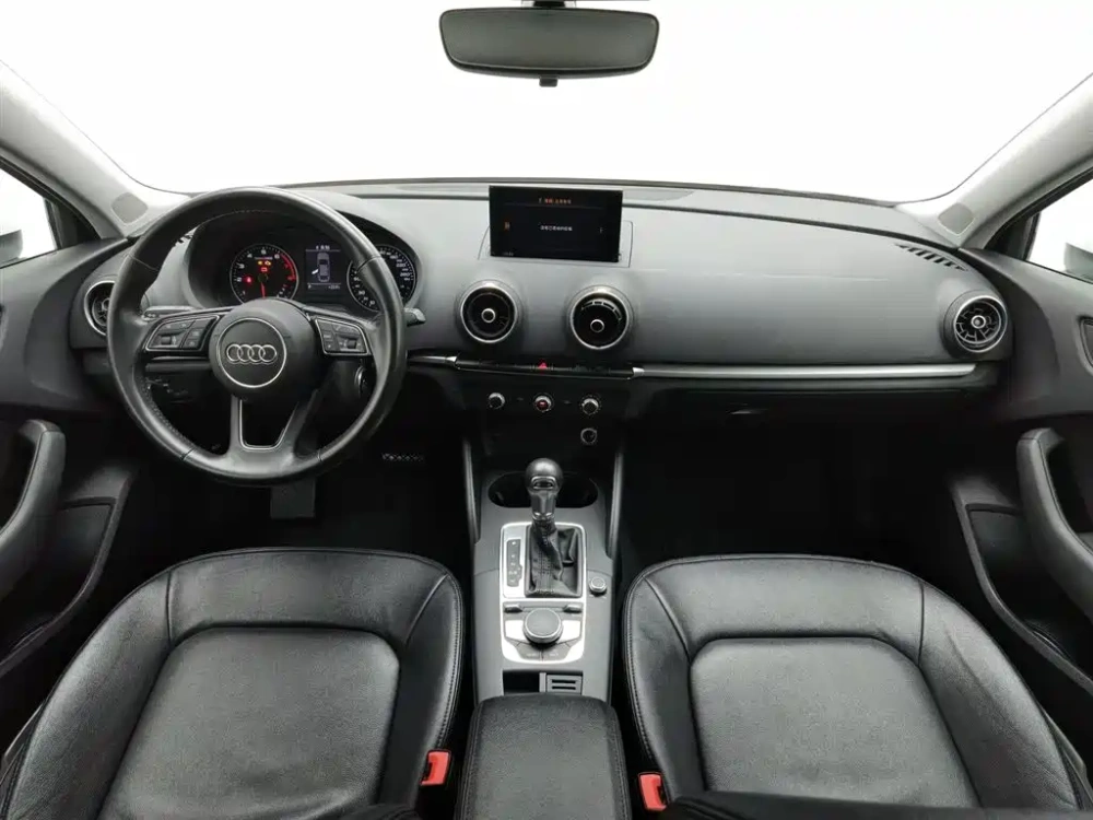 Audi Audi A3 2019 Limousine 35 TFSI Progressive China VI