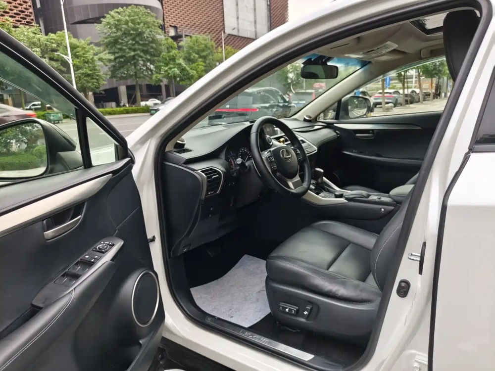 Lexus Lexus NX 2015 200t AWD F Sport