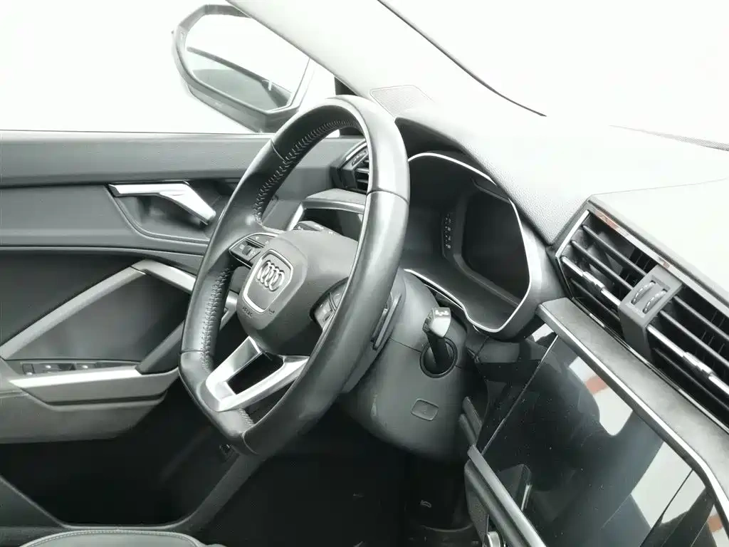 Audi Audi Q3 2019 35 TFSI Fashion Sport