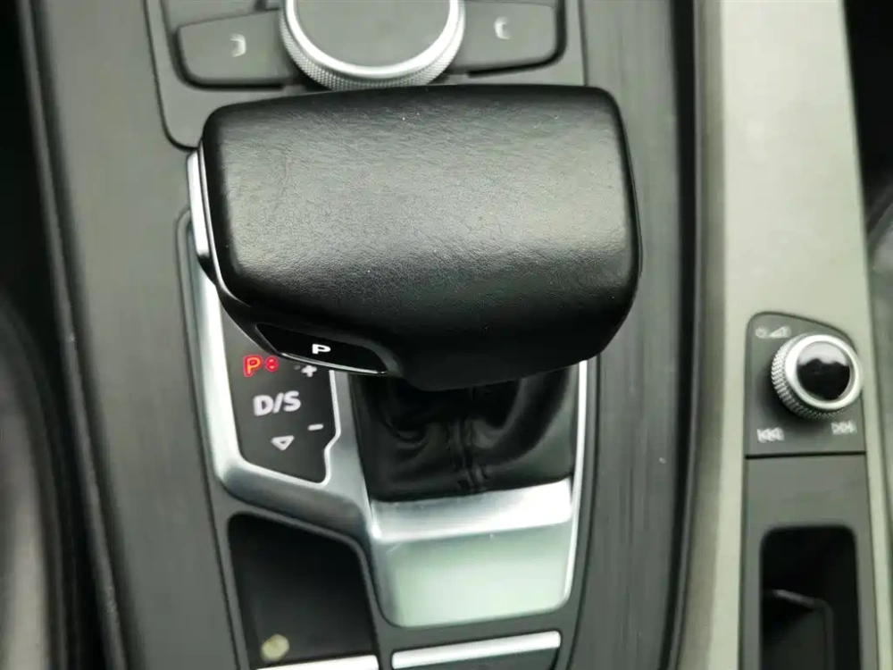 Audi Audi A4L 2017 40 TFSI Progressive