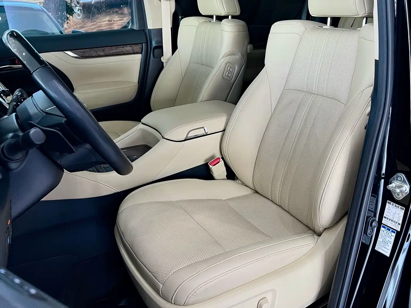Toyota Alphard 2021 Hybrid 2.5L Premium