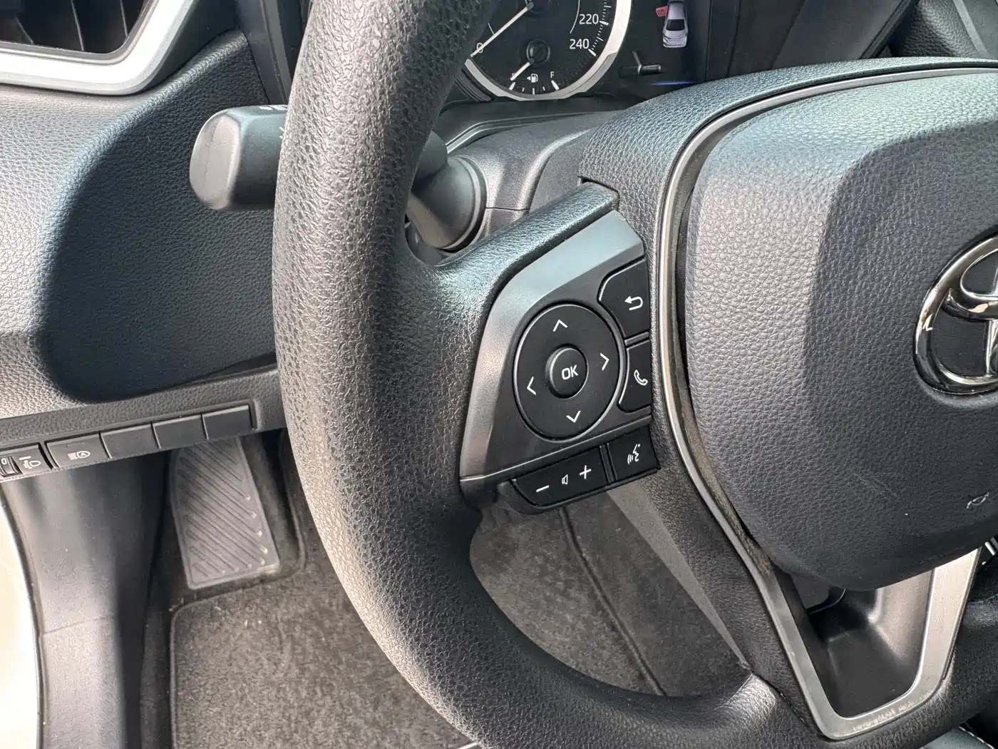 Toyota Corolla 2021 1.2T S-CVT Pioneer PLUS Edition