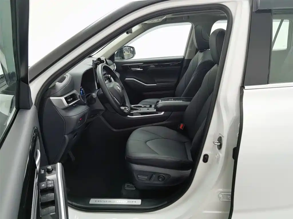 Toyota Highlander 2023 2.5L Smart Hybrid Dual Engine AWD Luxury 7-Seater