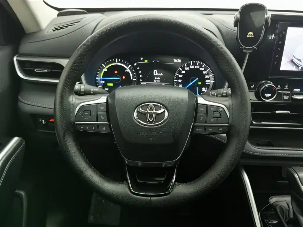 Toyota Highlander 2023 2.5L Smart Hybrid Dual Engine AWD Luxury 7-Seater