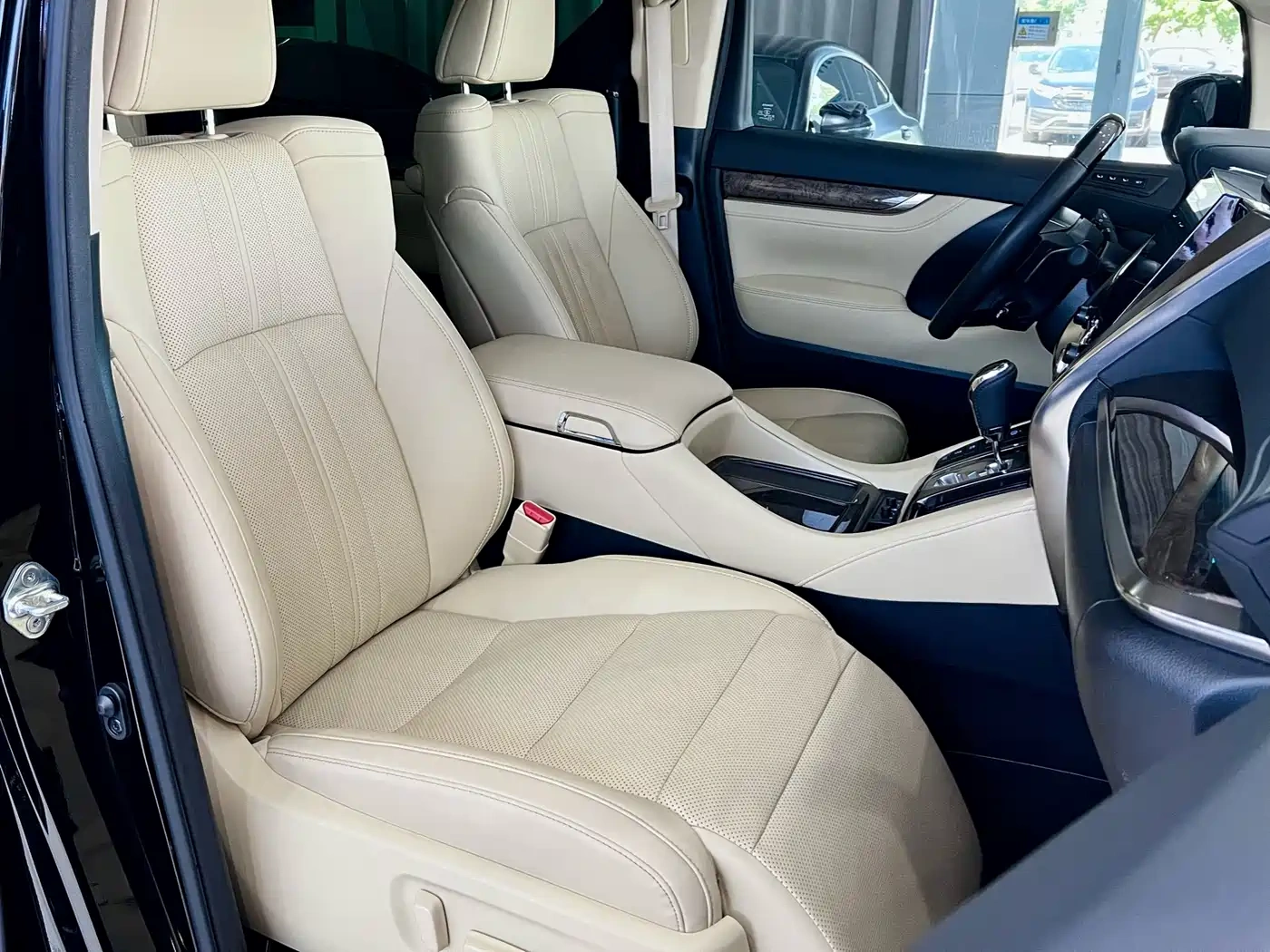Toyota Alphard 2021 Hybrid 2.5L Premium