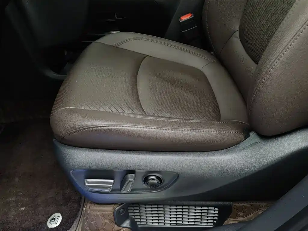 Toyota Toyota Sienna 2021 2.5L Hybrid Platinum Edition