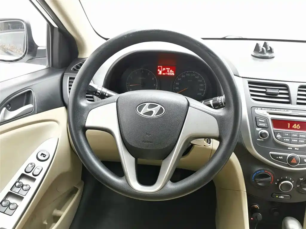 Hyundai Verna 2014 1.4L Automatic Smart GLS