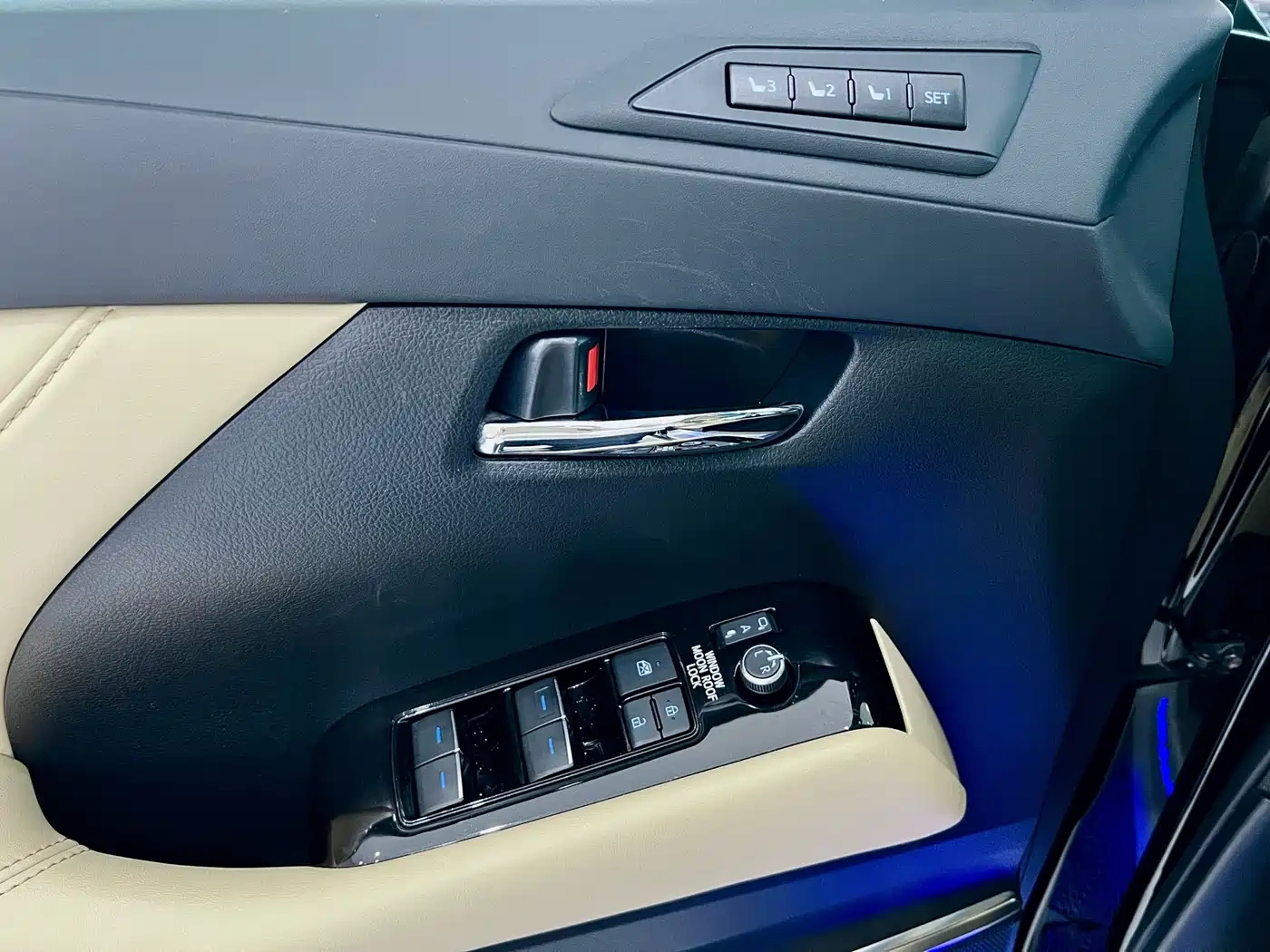 Toyota Alphard 2021 Hybrid 2.5L Premium
