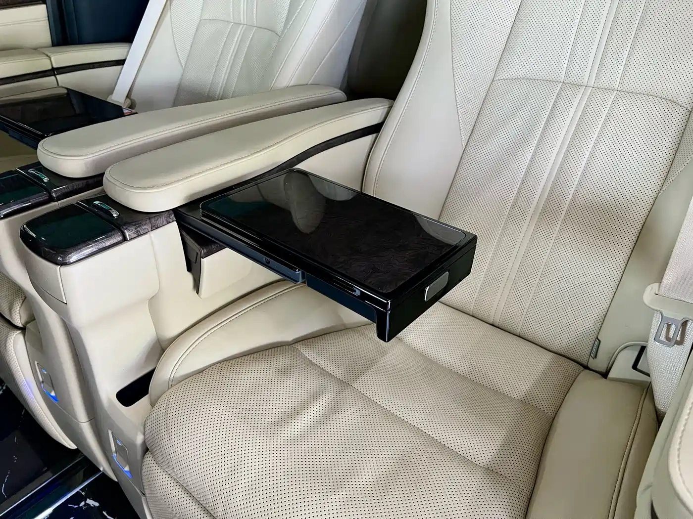 Toyota Alphard 2021 Hybrid 2.5L Premium
