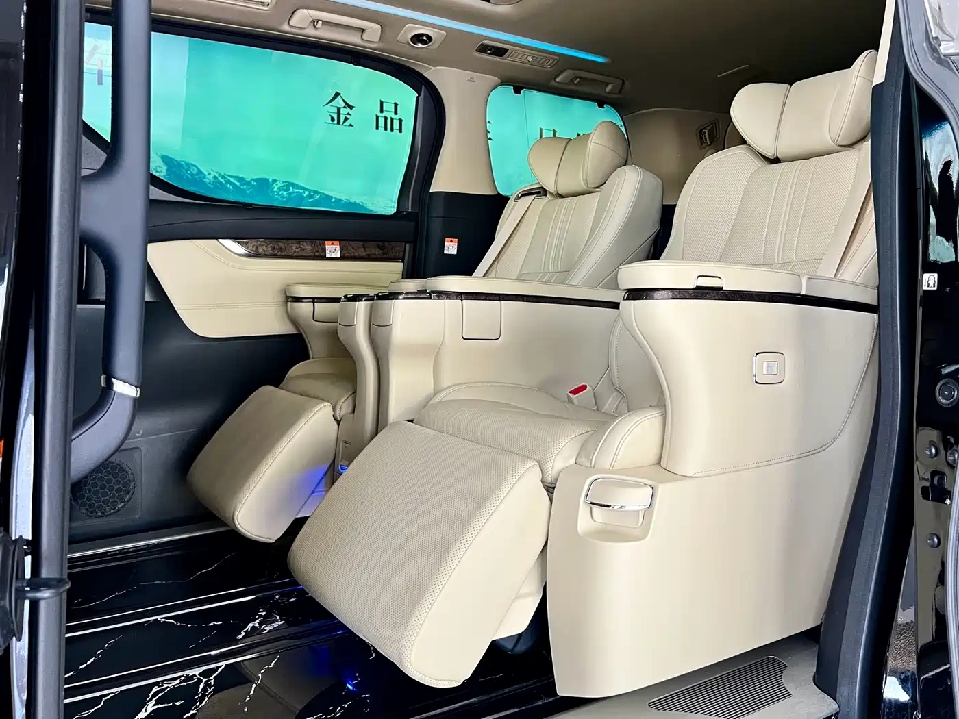 Toyota Alphard 2021 Hybrid 2.5L Premium