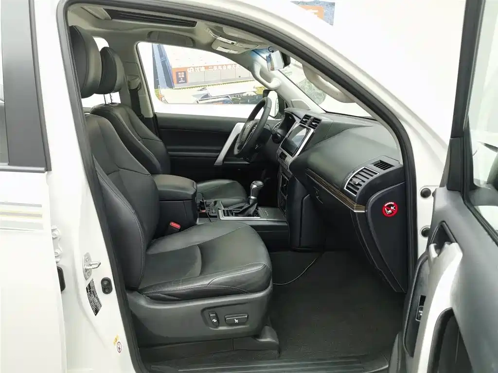 Toyota Prado 2018 3.5L Automatic TX-L Rear-mounted Spare Tire