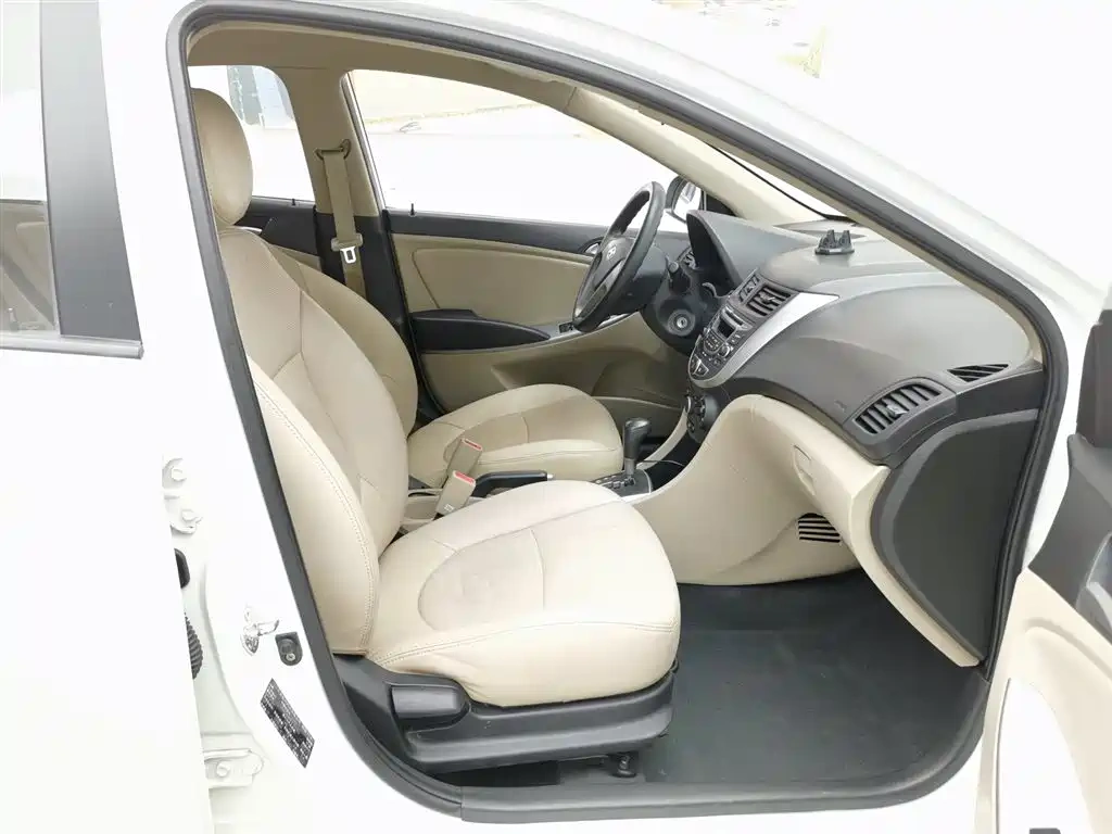 Hyundai Verna 2014 1.4L Automatic Smart GLS