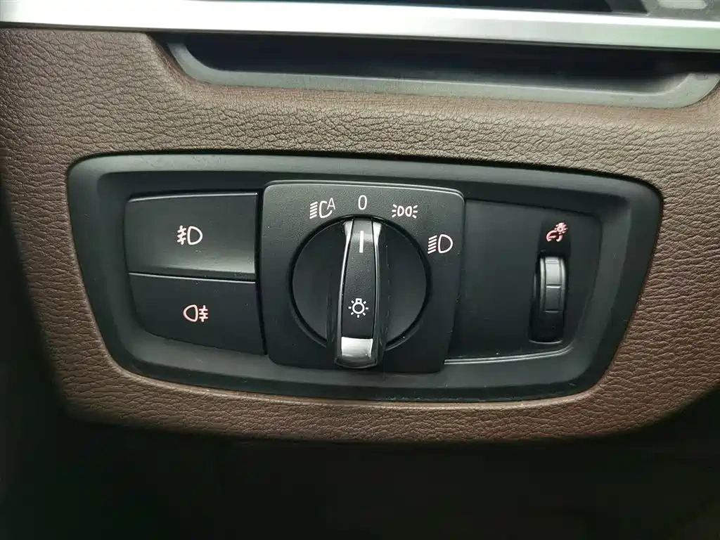 BMW BMW X1 2018 xDrive20Li Premium Model