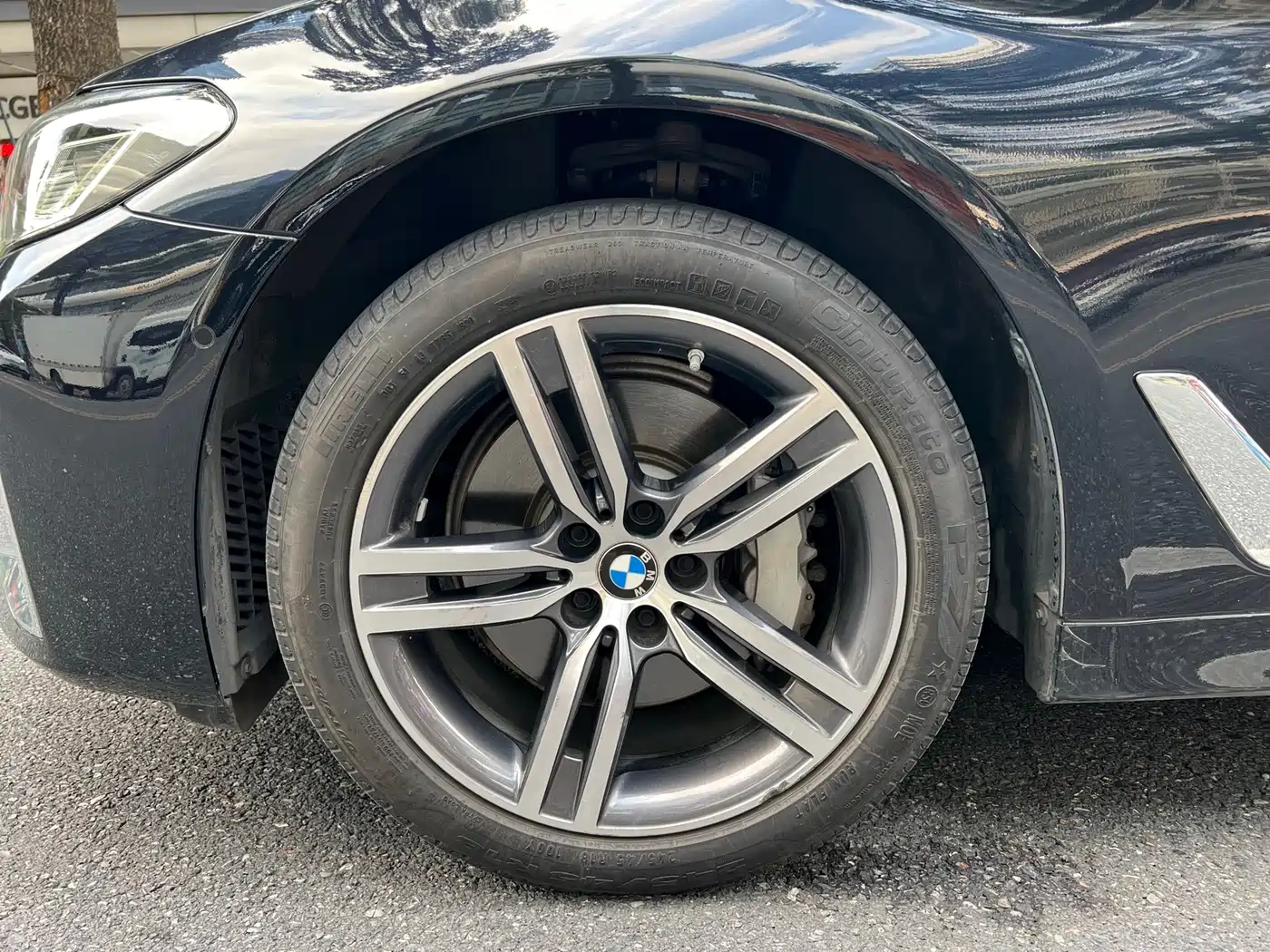 BMW BMW 5 Series 2021 530Li Leading M Sport Package