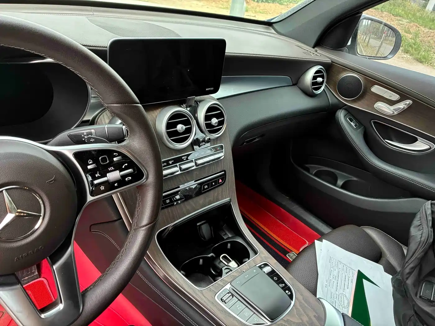 Mercedes-Benz Mercedes-Benz GLC 2021 GLC 260 L 4MATIC Luxury