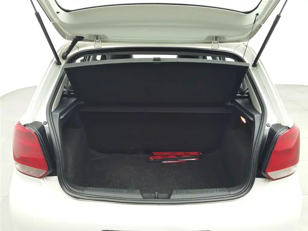Volkswagen Polo 2011 1.4L Manual Joy Edition
