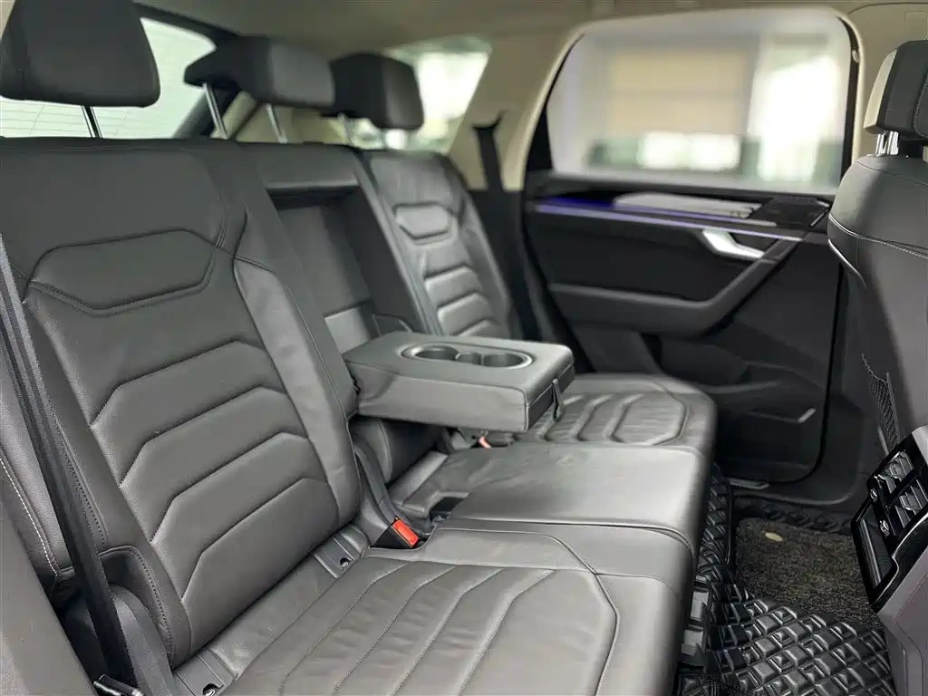 Volkswagen Touareg 2022 3.0TSI Rui Xiang Edition Classic Sport Package