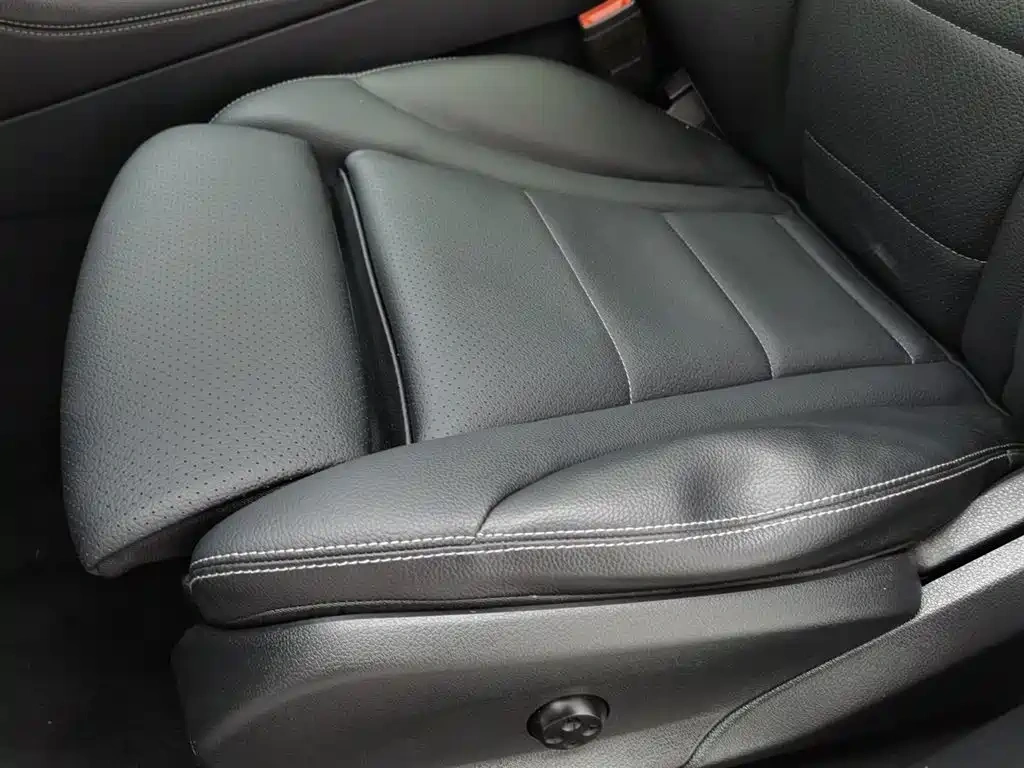 Mercedes-Benz Mercedes-Benz GLC 2019 Model GLC 200 L 4MATIC