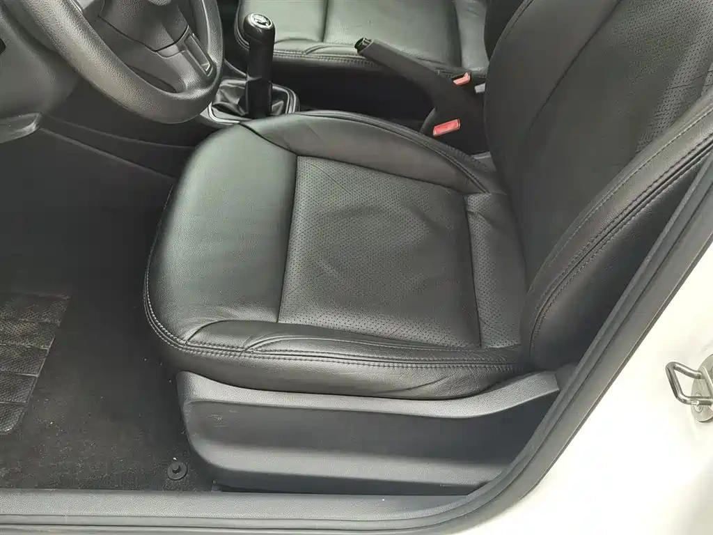 Volkswagen Polo 2011 1.4L Manual Joy Edition